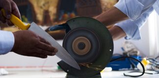 Czym najlepiej ostrzyć noże kuchenne?